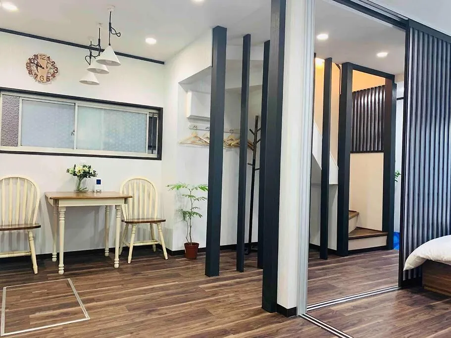 東京民泊 貸し切り一軒家 モダン和風 畳 青砥 上野 プライベート空間 最大8名 Apartment Tokyo Japan