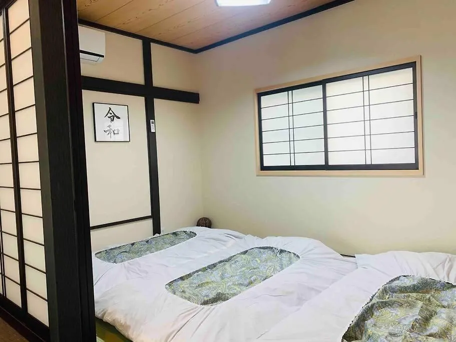 東京民泊 貸し切り一軒家 モダン和風 畳 青砥 上野 プライベート空間 最大8名 Apartment Tokyo